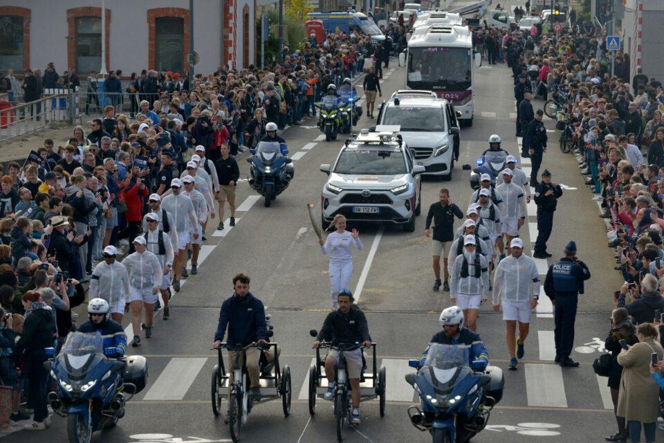 Flamme olympique à Cherbourg : au cœur d’une organisation millimétrée
